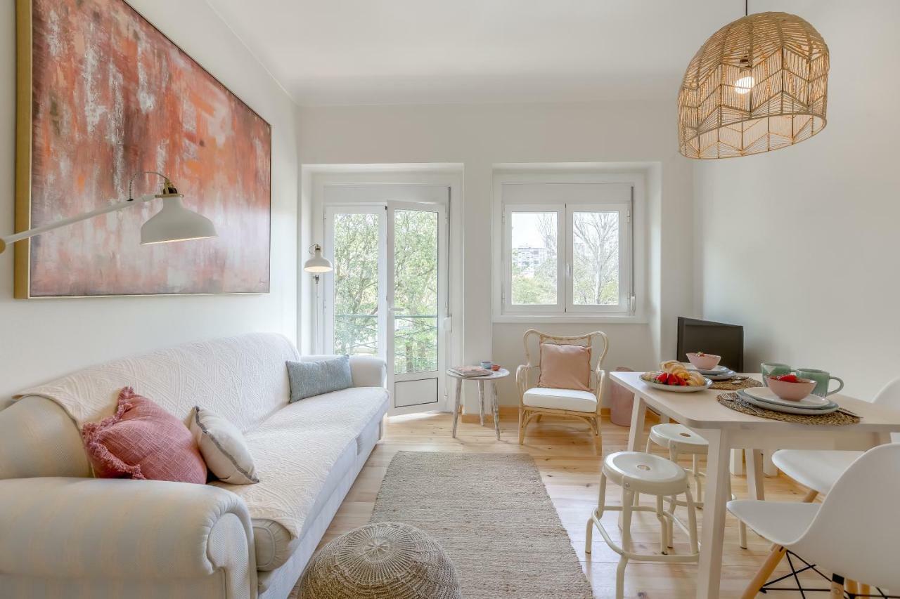 Sunny, Bright And Quiet Apartment, By Timecooler Lisboa Exteriér fotografie